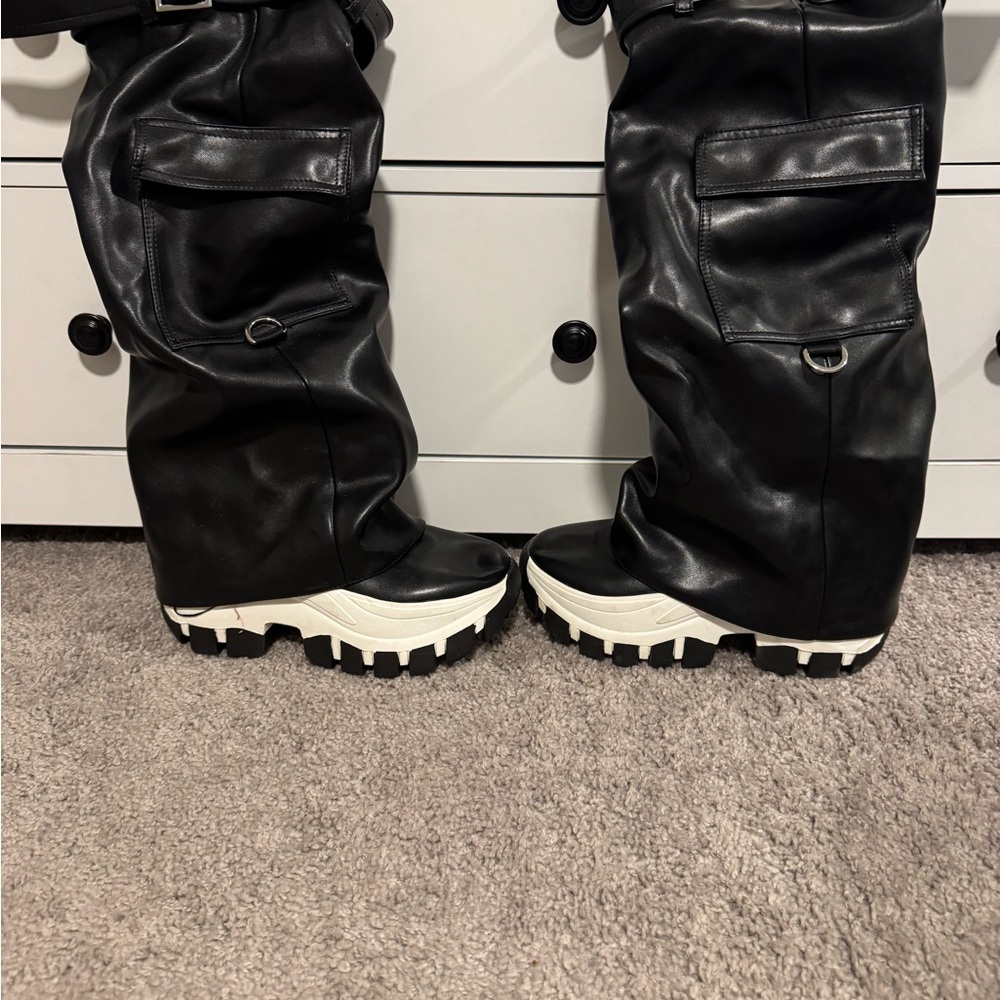 Stylish Black Leather Winter Boots